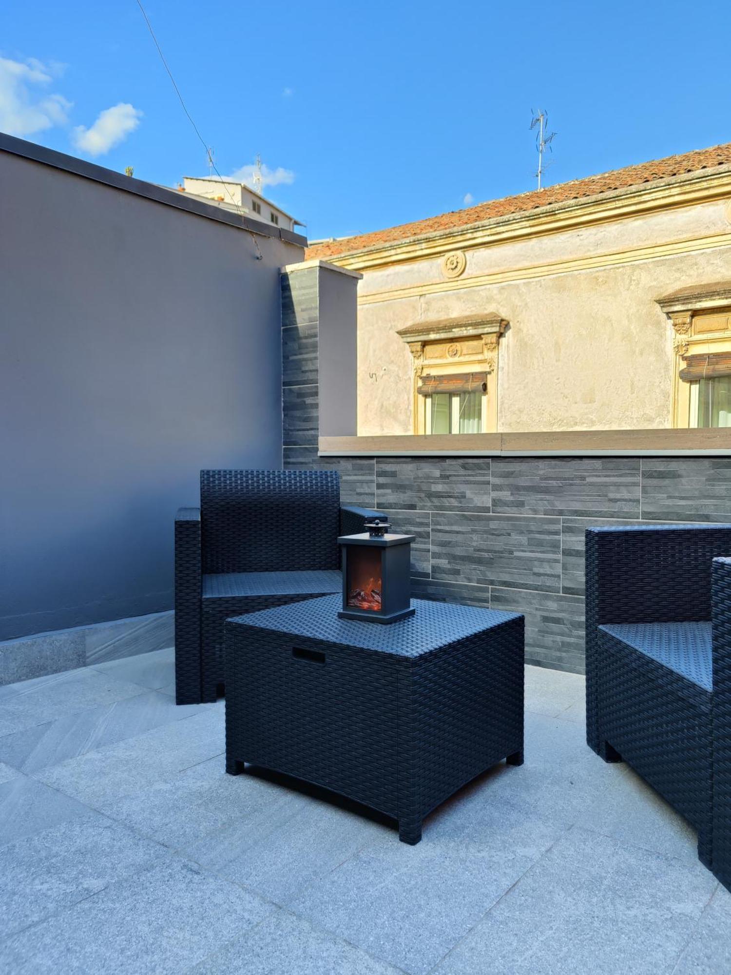 Delph'S House Apartment Catania Ngoại thất bức ảnh